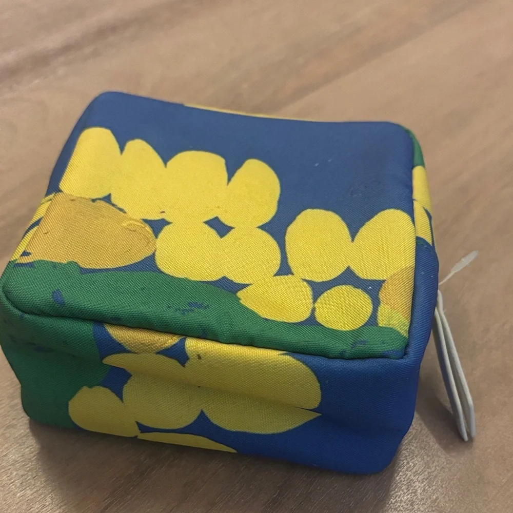 Blue and Yellow Makeup Organizer